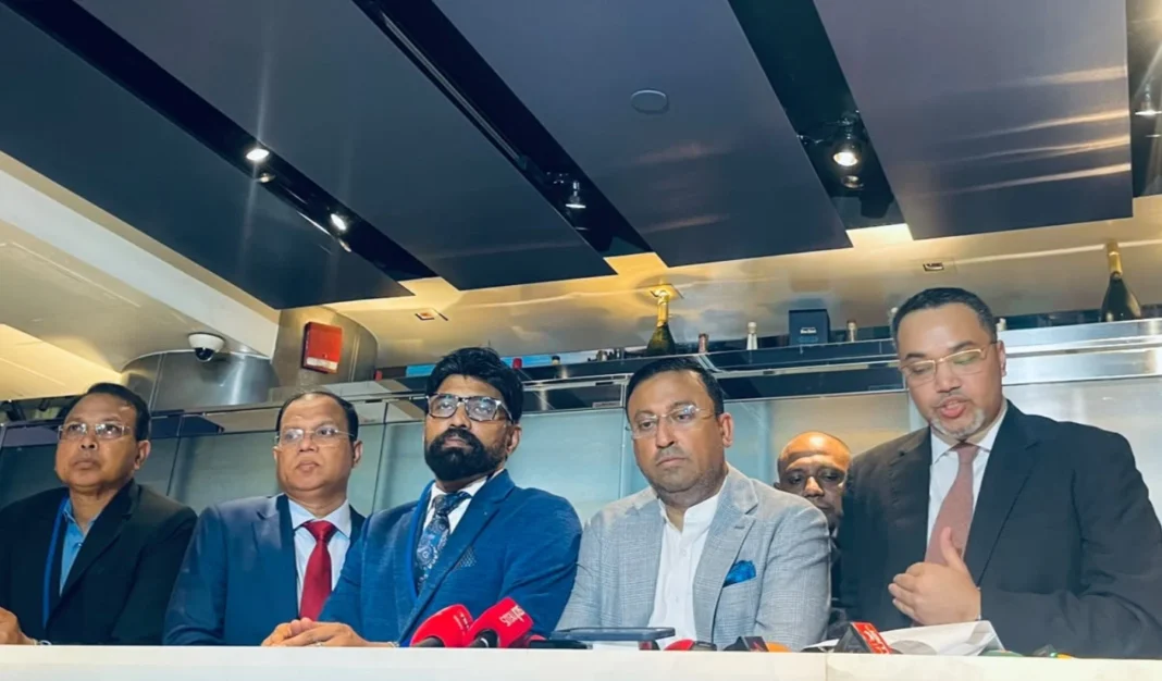 বোয়িং থেকে ১১টি বিমান কিনছে বাংলাদেশ: মাহদী আমিন বোয়িং থেকে ১১টি বিমান কিনছে বাংলাদেশ: মাহদী আমিন